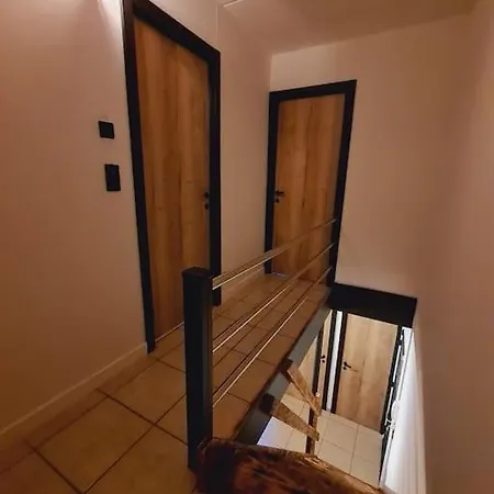 アパート La Parenthese マルシュ・アン・ファメンヌ