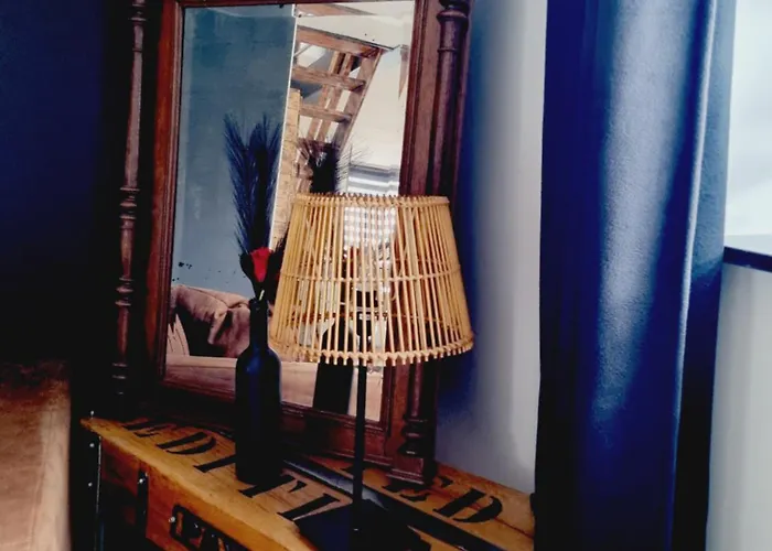 La Parenthese アパート マルシュ・アン・ファメンヌ