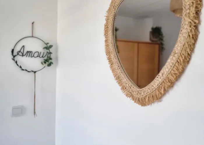 La Parenthese アパート マルシュ・アン・ファメンヌ